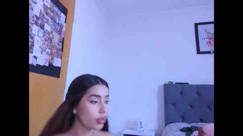 Snapshot of lauren_clauz chatting on February 2026 04:28:02 PM Lauren Clauz online show from February 2026 04:28:02 PM