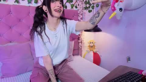 Lauren evans9 online show from February 2026 04:00:01 AM