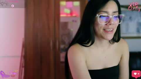 Lauren online show from March 2026 05:29:01 PM