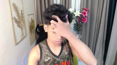 laurence_cuttieguyhere online show from March 2026 06:18:02 PM