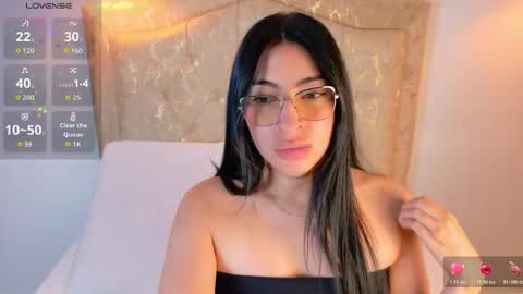 laurenn_smitth online show from January 2026 12:31:02 PM