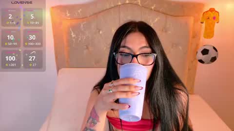 Snapshot of laurenn_smitth chatting on July 2026 12:53:01 PM laurenn_smitth online show from July 2026 12:53:01 PM