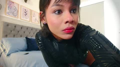 Snapshot of laurensaenz chatting on March 2026 12:01:01 PM Lauren Saenz online show from March 2026 12:01:01 PM