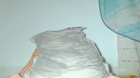 LAUREN SMITH online show from February 2025 02:28:02 AM