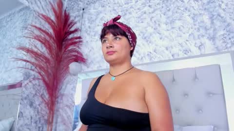 Laurent  online show from February 2026 11:15:01 AM