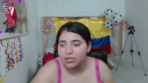 laura  online show from June 2026 07:38:01 PM