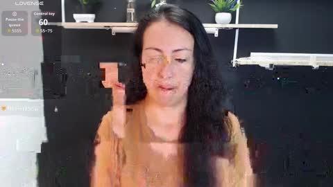 Snapshot of lauryn_jones chatting on May 2026 06:14:01 PM Laury online show from May 2026 06:14:01 PM