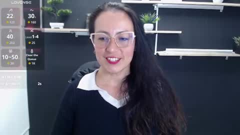Snapshot of lauryn_jones chatting on June 2026 08:39:02 PM Laury online show from June 2026 08:39:02 PM