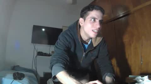 Snapshot of lauti_twink chatting on May 2026 07:38:02 AM Lautaro online show from May 2026 07:38:02 AM