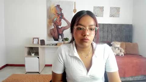 Snapshot of lauu7 chatting on June 2026 01:48:02 PM lauu7 online show from June 2026 01:48:02 PM