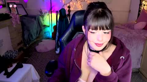 Snapshot of lavenderrzz19 chatting on April 2026 02:34:02 PM Lavenderrzz online show from April 2026 02:34:02 PM
