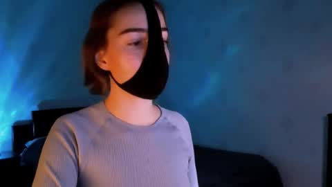 Lavinda online show from November 2025 04:38:02 PM