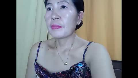 lavine1983 online show from September 2025 03:50:01 AM