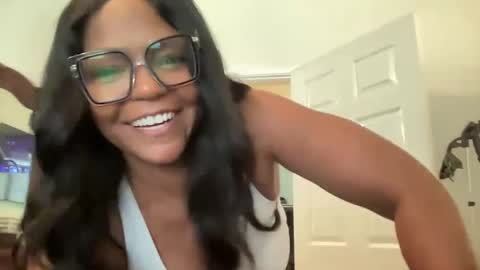 Snapshot of lavishly69 chatting on September 2025 05:50:01 PM Brownsugar69 online show from September 2025 05:50:01 PM