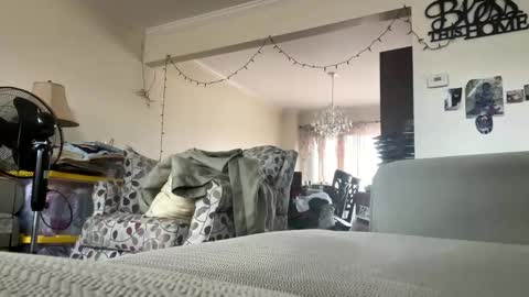 lawrencegreg106 online show from November 2025 03:46:01 PM