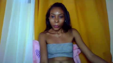 layannek online show from December 2025 12:57:02 PM