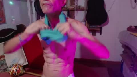 Laye19 online show from December 2024 03:58:01 AM