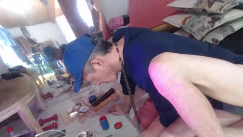 Laye19 online show from January 2025 03:28:02 PM