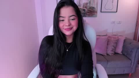 Layla Breezee online show from March 2026 12:33:01 PM