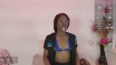 Snapshot of layla_collins_ chatting on February 2026 12:17:02 PM layla online show from February 2026 12:17:02 PM