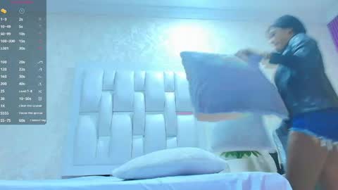 L A Y L A online show from April 2026 01:05:01 PM