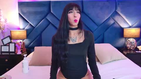 Snapshot of laylaadoll_ chatting on April 2026 04:38:02 PM Lau online show from April 2026 04:38:02 PM