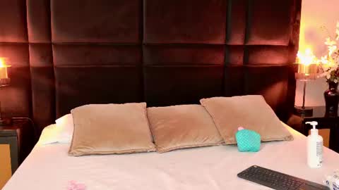 Snapshot of laylaadoll_ chatting on June 2026 06:12:01 PM Lau online show from June 2026 06:12:01 PM