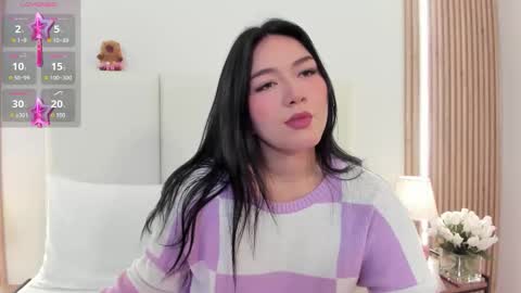 Laylaa Smith  online show from October 2025 11:10:01 AM
