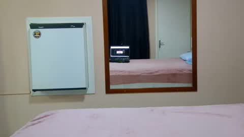 kelly online show from March 2026 01:00:02 AM