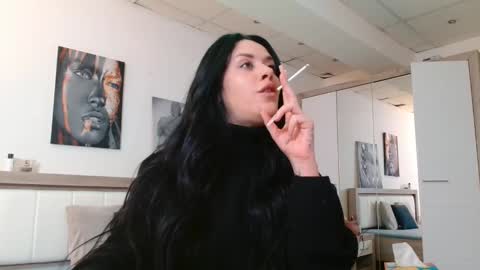 laylacruz online show from February 2025 06:26:02 AM