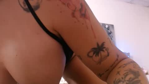 laylacruz online show from September 2025 06:24:01 AM