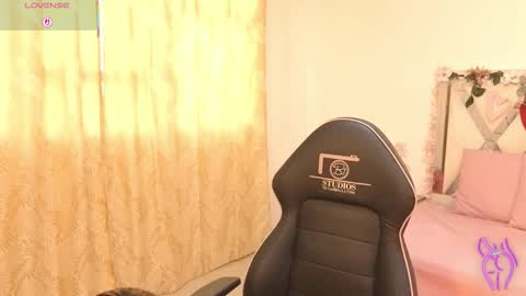 laylafoxy_tay online show from September 2025 07:25:01 PM