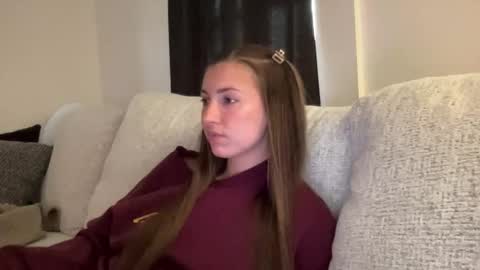 laylahlaylah1 online show from October 2025 05:51:02 PM