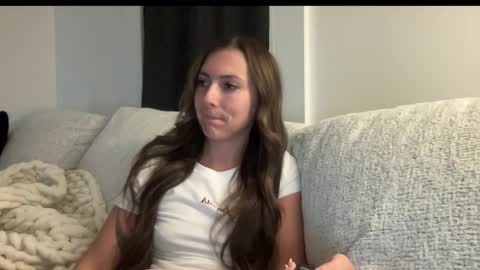 laylahlaylah1 online show from October 2025 05:25:01 PM