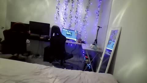 Snapshot of laylakutiex chatting on February 2026 03:22:01 AM Layla online show from February 2026 03:22:01 AM