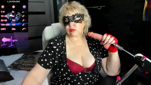 laylalaylamilf online show from November 2025 05:53:02 AM