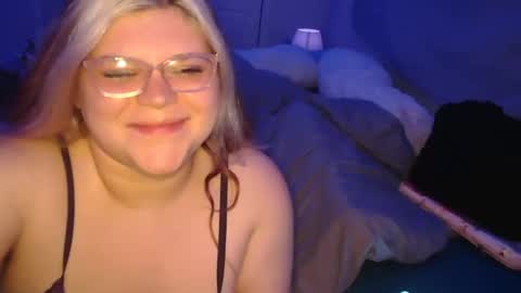 Layla online show from February 2026 07:53:01 AM