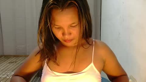 Nimfa online show from May 2026 12:43:02 PM