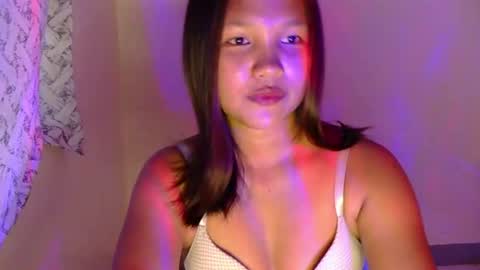 Snapshot of laylanimfa chatting on July 2026 10:44:01 AM Nimfa online show from July 2026 10:44:01 AM