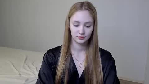 Laylla001 online show from January 2025 05:57:01 AM