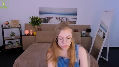 layriantavee online show from March 2025 06:54:02 AM