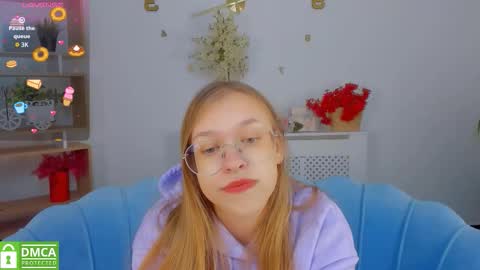 layriantavee online show from October 2025 06:20:02 AM