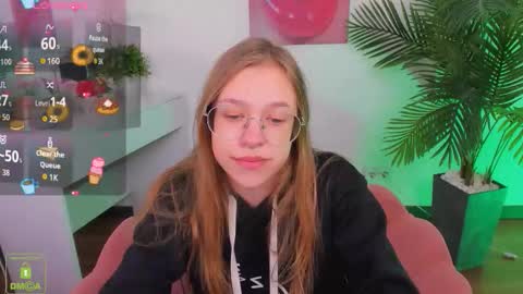 layriantavee online show from October 2025 06:33:01 AM