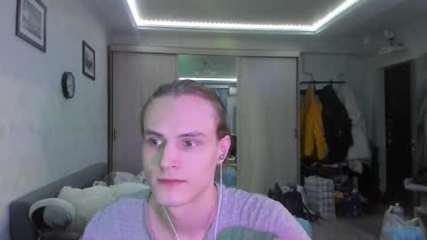 Vladi online show from March 2026 01:22:01 AM