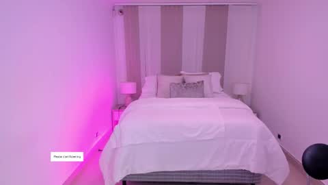 Snapshot of leah_greyy chatting on January 2026 11:14:02 AM Leah Greyy online show from January 2026 11:14:02 AM