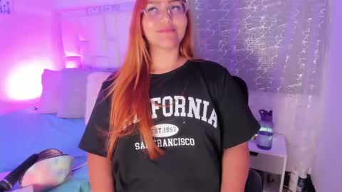 Leah  online show from November 2025 03:16:02 AM