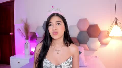 Leah Carter online show from January 2025 05:41:01 PM