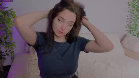 Snapshot of leandecoste chatting on June 2026 07:05:01 PM Jane online show from June 2026 07:05:01 PM