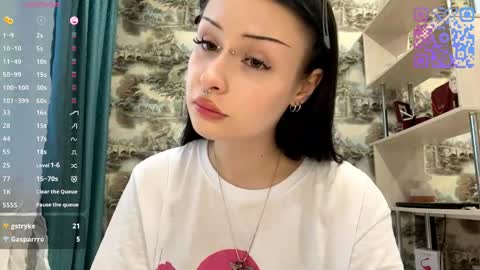 Kiki online show from May 2026 04:04:02 PM