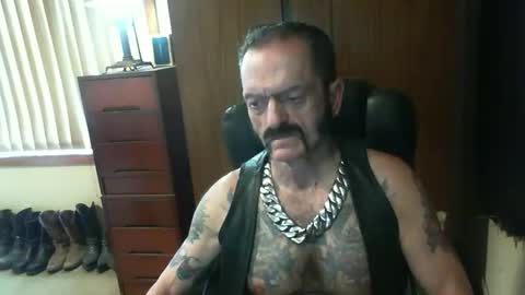leathergreaser online show from December 2024 01:05:01 AM